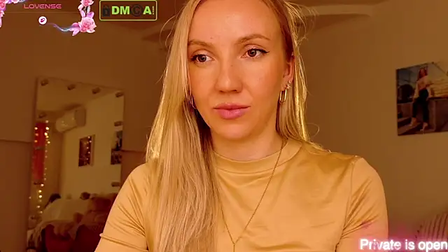 rina_asty's Live XXX Chat