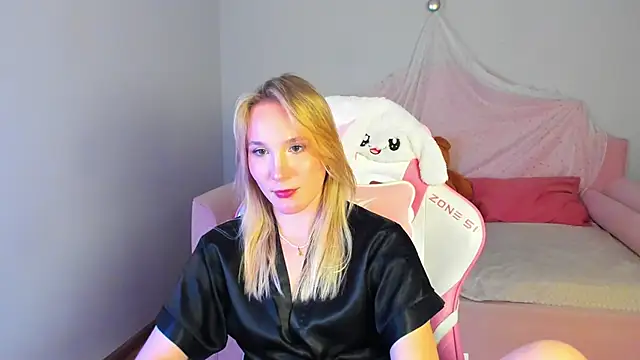 XXX chat uživo modela ElaraVoltage