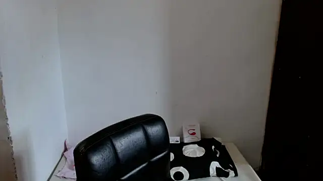 KARYNA_MILF 라이브 XXX 채팅