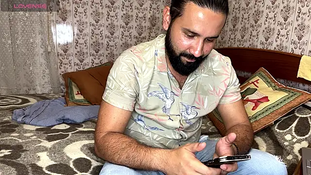 Foxyfox_realsex élő XXX-chatje