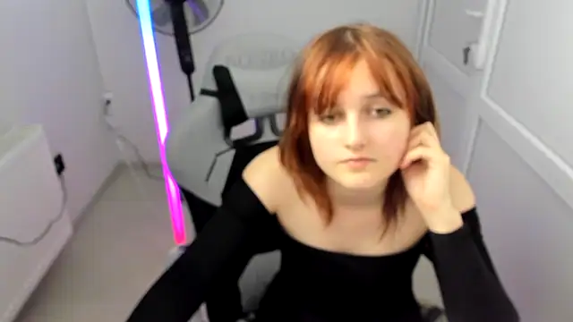 GoldenKiss Adlı Modelin Canlı XXX Sohbeti