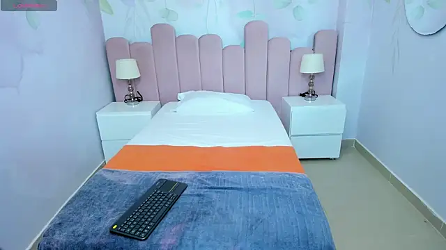 Czat XXX na żywo – doll_skinny18