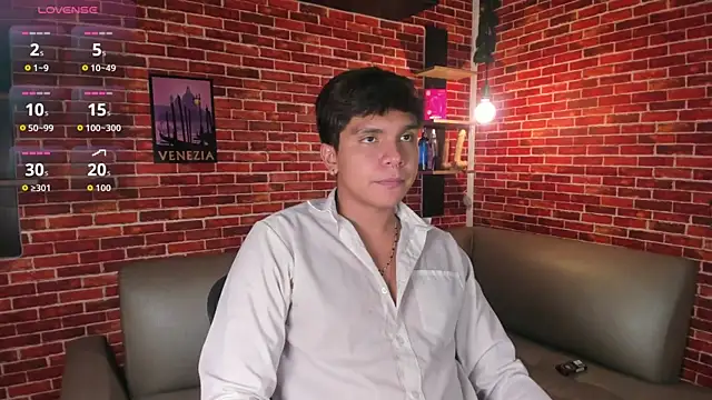 Thiago_Kozak লাইভ XXX চ্যাট