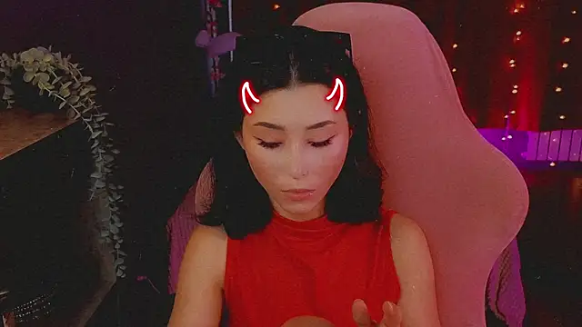 XXX chat uživo modela RedMidnight