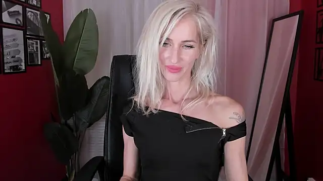 CindySw Live XXX-chat