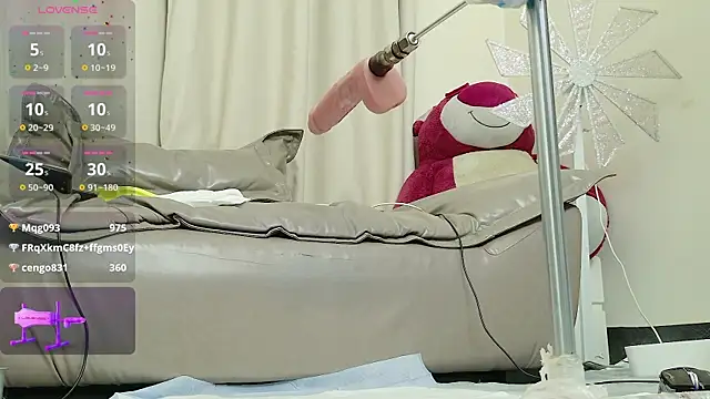 XXX chat uživo modela fox-yiyi