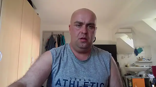 PawelEichmann webcam show