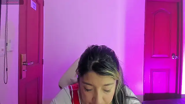 Dahiana_Dmour_ Chat XXX in diretta