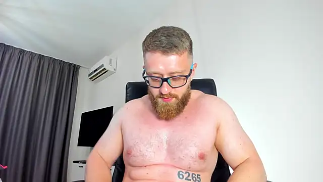 Findom_guy: вебкам-шоу