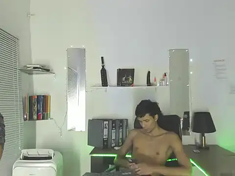xxKamadevaxx's Live XXX Chat