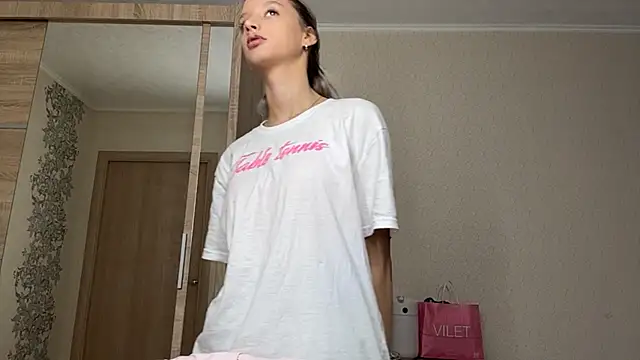 Tiffany_Blom's Live XXX Chat