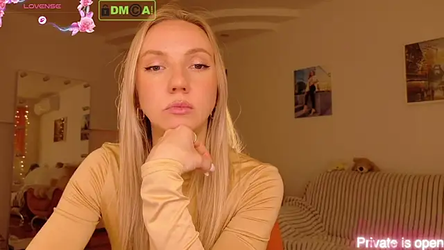 Chat XXX ao vivo de rina_asty