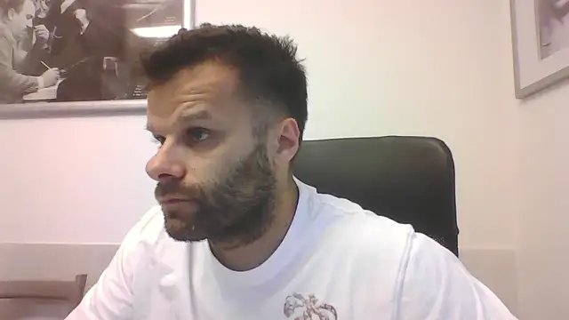 Chat +18 de FROCETTO93 ao vivo