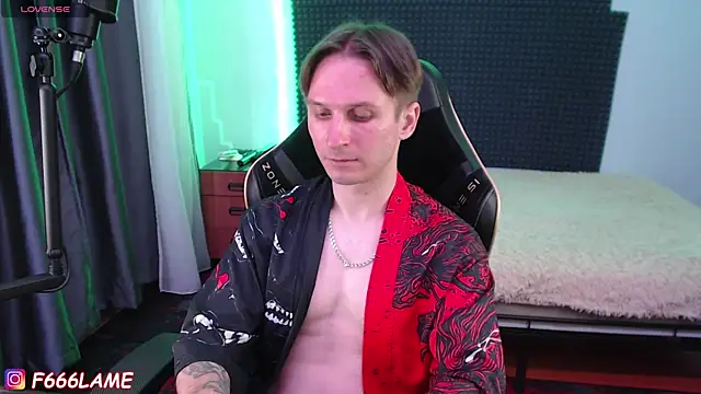 Živý XXX chat F666LAME