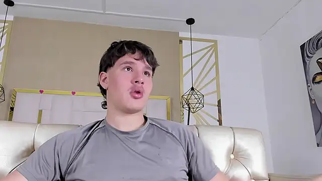 Онлайн чат XXX SEXYBOY_VC