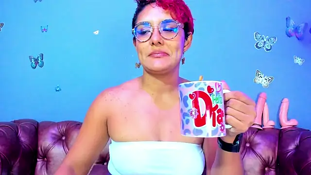 Kaira_mosse Chat XXX live