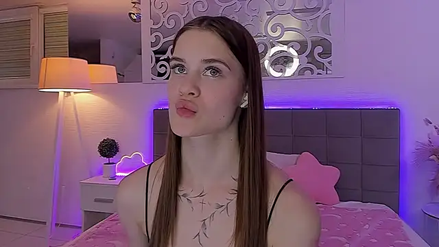 Chat XXX en directo de LuisaClover