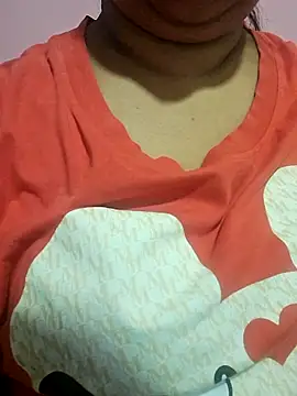 Show modela Ravina_patil1 na web-kameri