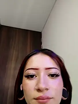 Evanss_lxn Live XXX chat