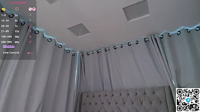 XXX chat uživo modela Skinny_Alice