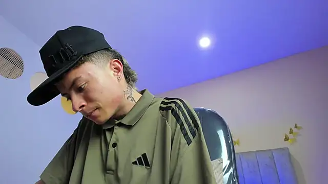 Nascary_Fox élő XXX-chatje