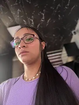 Isabella-Teen Live XXX-chat