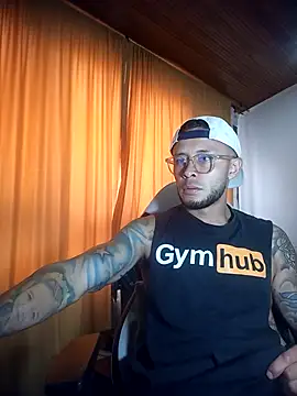 sebastian_horny 现场XXX聊天