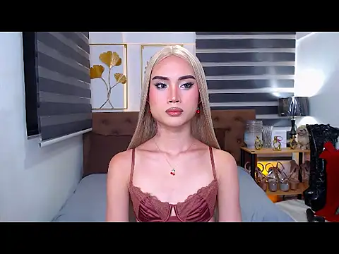 JuicyCockThea Chat XXX in diretta