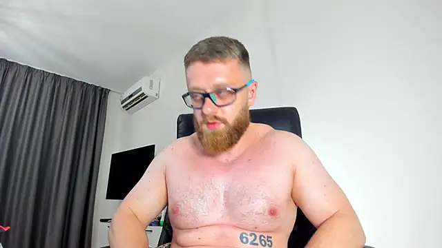 XXX chat uživo modela Findom_guy