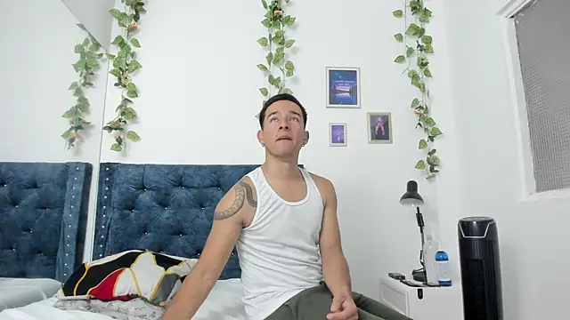 Webkamerová show scarlett_777_dante