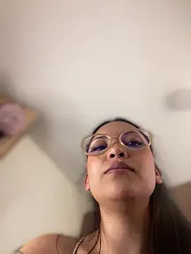 baby_lizy XXX чат на живо