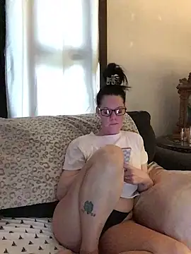 SidneyRaee's Webcam Show