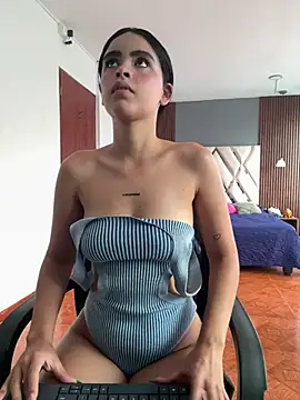 دردشة kitty_rousse01 الجنسية المباشرة
