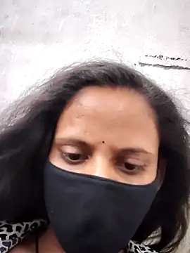 Cutie_Neetu Webcam-Show