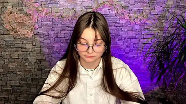 may_rollins Show in webcam