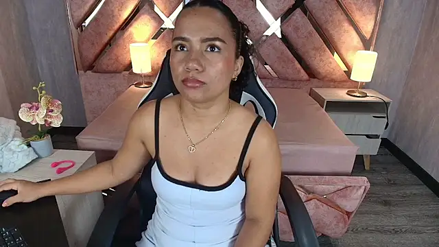 TamaraaHoney Live XXX-chat
