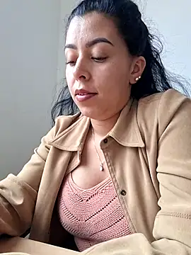 Chat +18 de Luianna ao vivo
