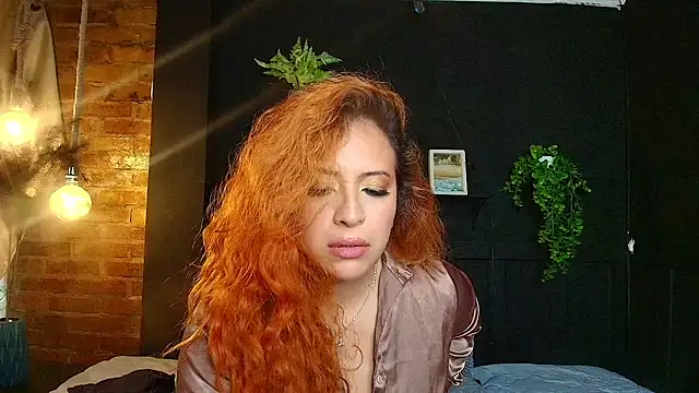 sahra_taylor_ Adlı Modelin Canlı XXX Sohbeti