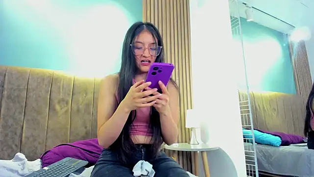 HannaWen_'s Live XXX Chat