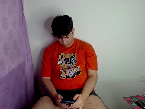 Chat +18 de CrissConor ao vivo