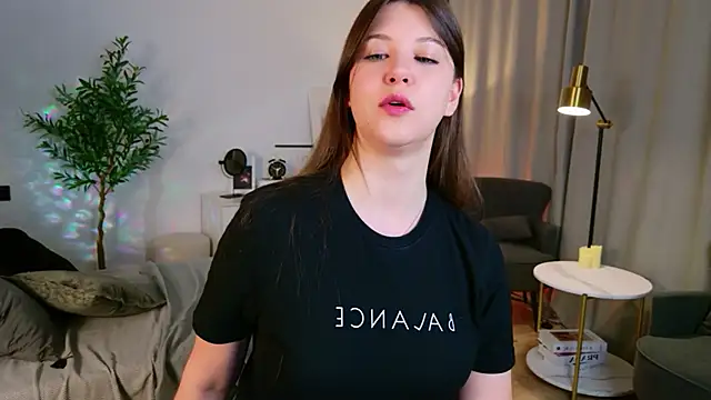 ElizaMild's Webcam Show