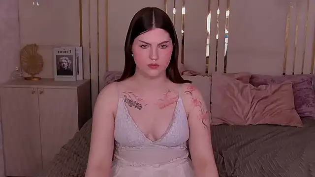 IvySimmons: онлайн-секс-чат