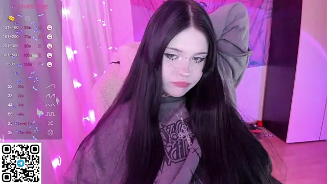Онлайн чат XXX SelenaCute