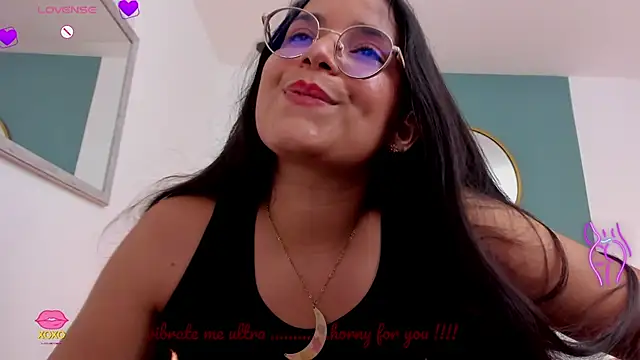 Živý XXX chat lucy_blue28