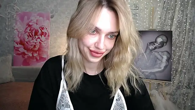 NickyAdamidi Chat XXX live