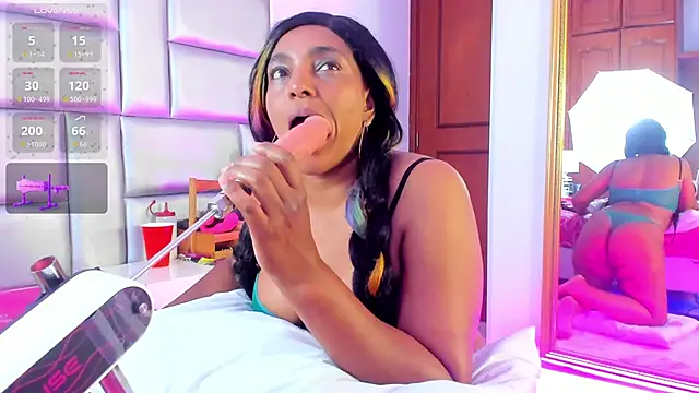 LovelyNickii Live XXX-chat
