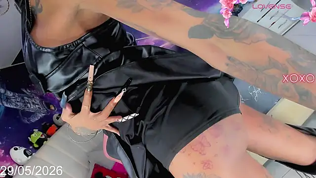 Nella_Dolls 现场XXX聊天