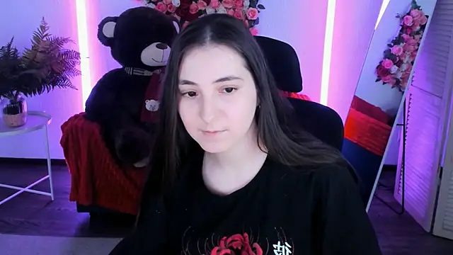 VirtuallVoyant live XXX chat