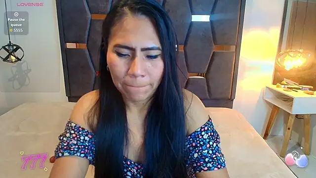 Keyla_Brunette_ Chat XXX live