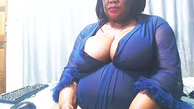 دردشة BustyMatureStepmum الجنسية المباشرة